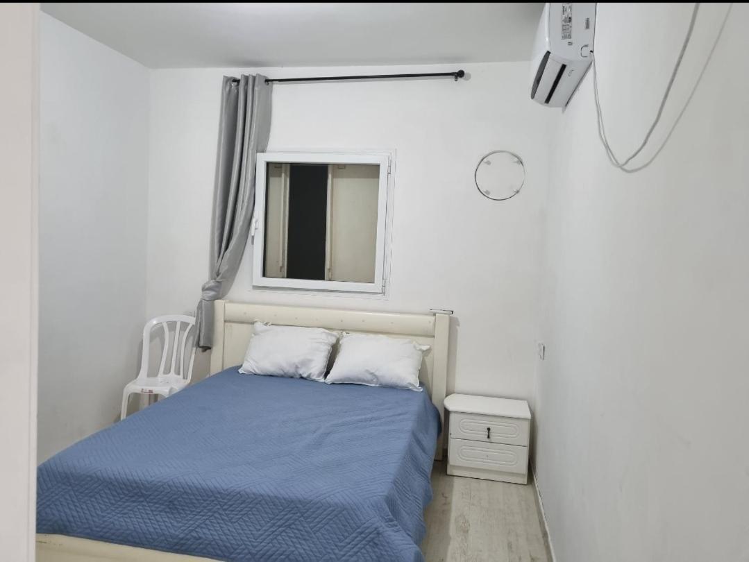 Turdeluxe Company Large 4 Bedroom Apartement In Central Rehovot ภายนอก รูปภาพ